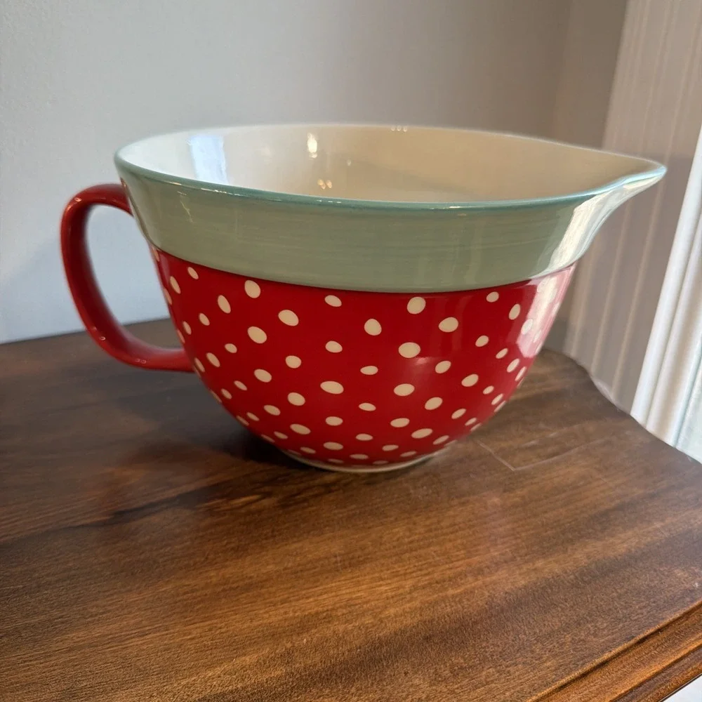 The PIONEER WOMAN-Flea Market 2.83 Quart Batter Mixing Bowl Red Polka Dot
